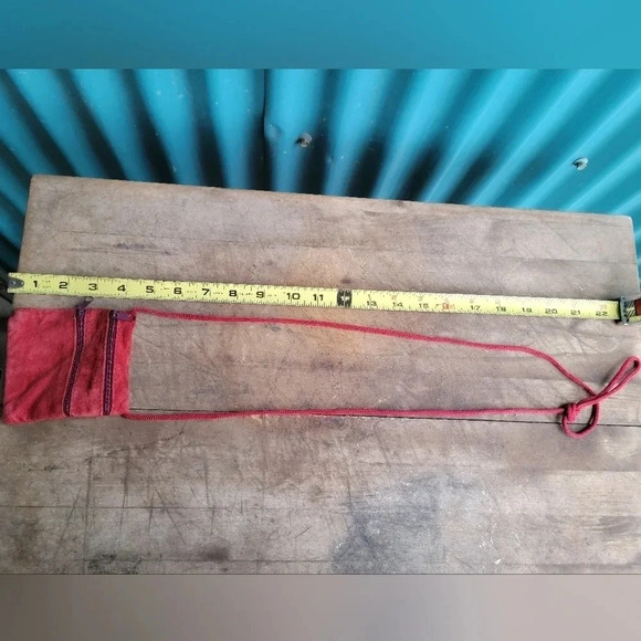 Vintage suede zippered pouch on cord - Picture 5 of 9